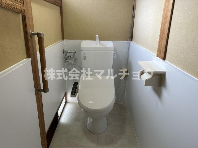古尾平屋のトイレ|ゆったりとした空間のトイレです