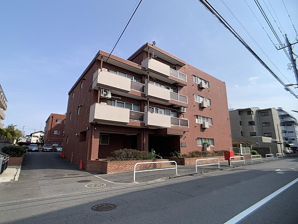 ライオンズマンション玉堤の外観