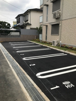 【駐車場】