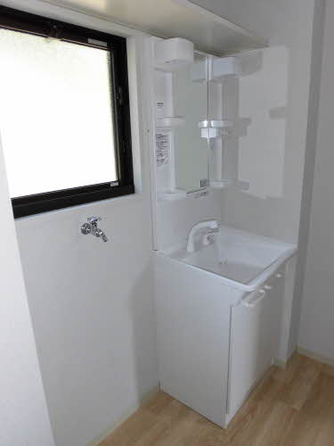 Y’s21 C棟の独立洗面台