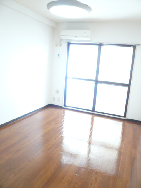 ダイアパレス皆実町の洋室|スタンダードな洋室です