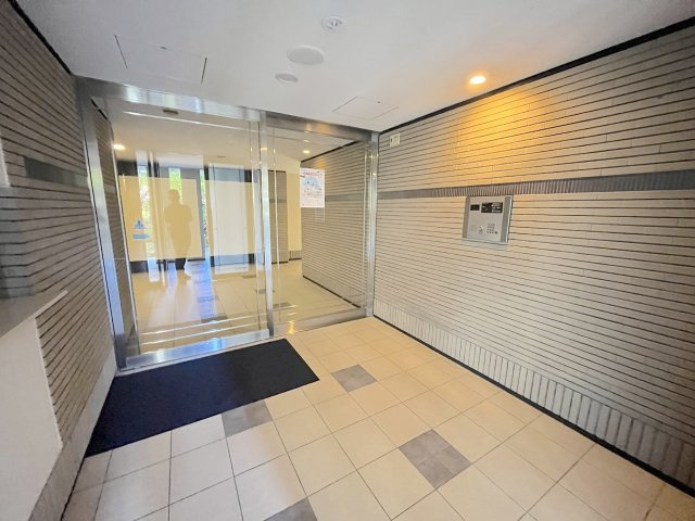 アイランドシティ・ヴェルデコートＩ区１番館のエントランス