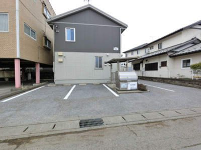 【駐車場】 | プレミールコート | 駐車場