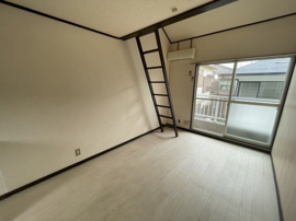 ゆったり過ごせるリビングです