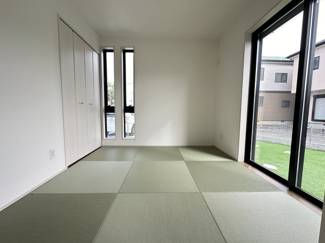 平塚市南金目　広々庭付き戸建の和室