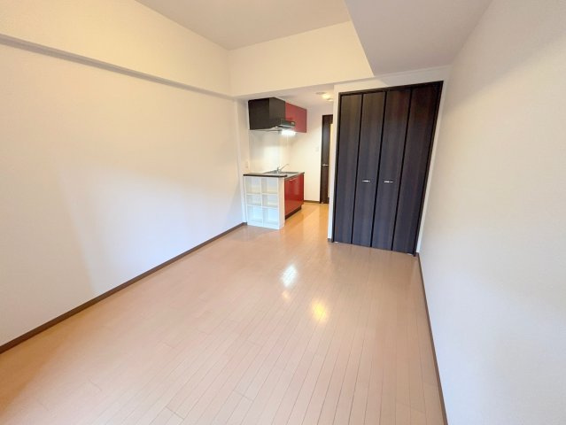 エクセレント上新20の洋室