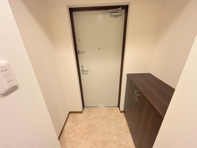 エクセレント上新20の玄関