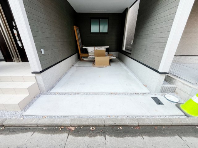 祝　成約済み　八王子市　平岡町　新築戸建て　２３−２期の駐車場|～仲介手数料無料☆八王子ひなた不動産～八王子市平岡町　新築戸建て