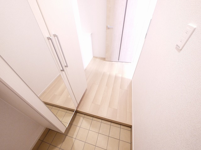 アザレアツインズの玄関|シンプルで使いやすい玄関です