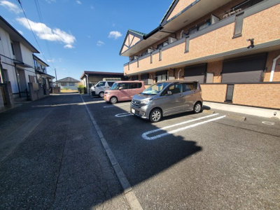 【駐車場】 | ハーモニー | 駐車スペースもあります