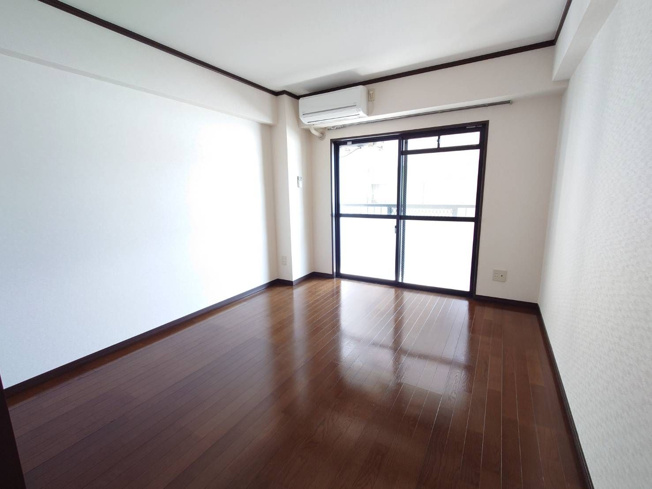 【居間・リビング】 | ユートピアマンション住吉 | 別号室の写真になります。現況優先。