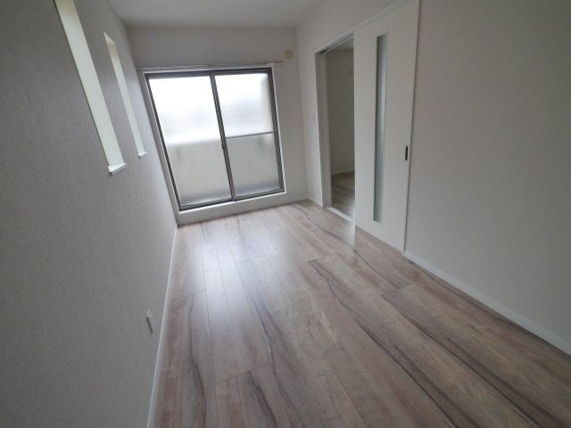 【バルコニー】 | 博多小町Ⅱ(ハカタコマチ2) | 別号室の写真になります。現況優先。