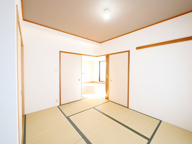 クレール郡山筒井の和室