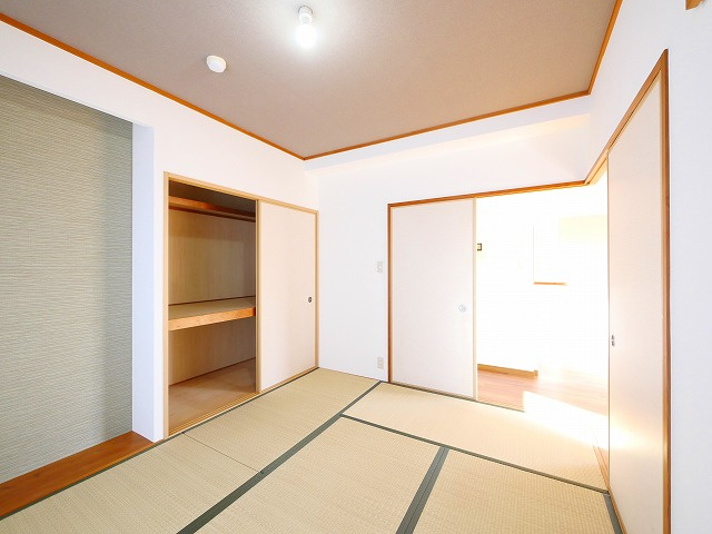 クレール郡山筒井の和室