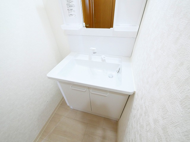 クレール郡山筒井の独立洗面台