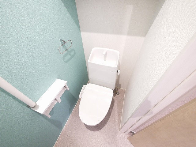 アザレアツインズのトイレ|ゆったりとした空間のトイレです