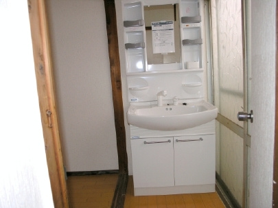 西之庄アパートの洗面所