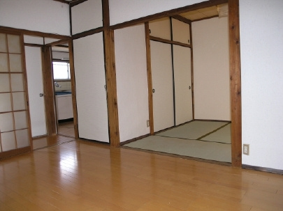 西之庄アパートの和室