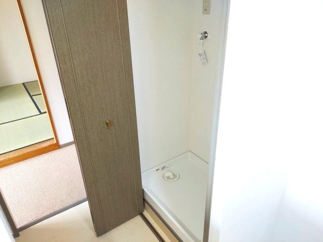 ラ・ビスタ宝塚サウステラス2番館の洗面所|洗濯置き場