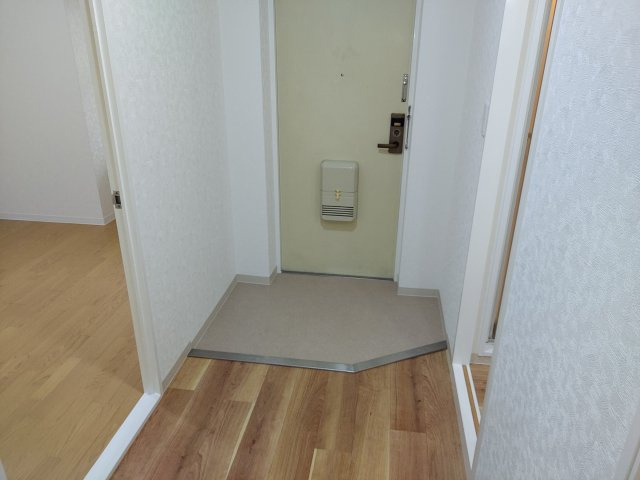 グラン・ドムール宝塚売布南の玄関