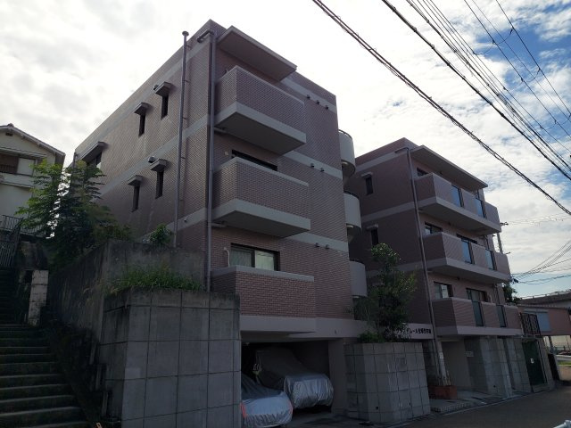 グラン・ドムール宝塚売布南の外観