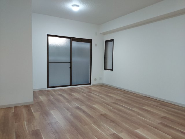 グラン・ドムール宝塚売布南の居間・リビング