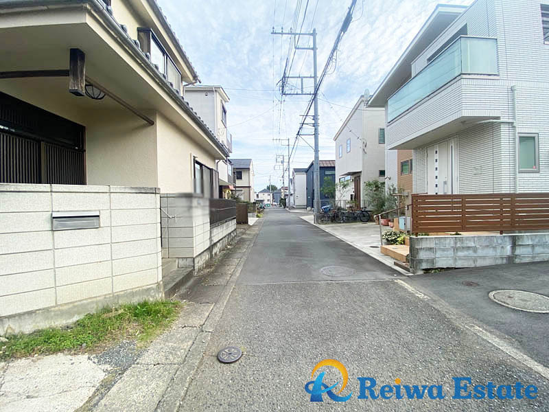 売地　高座郡寒川町宮山の前面道路含む現地写真