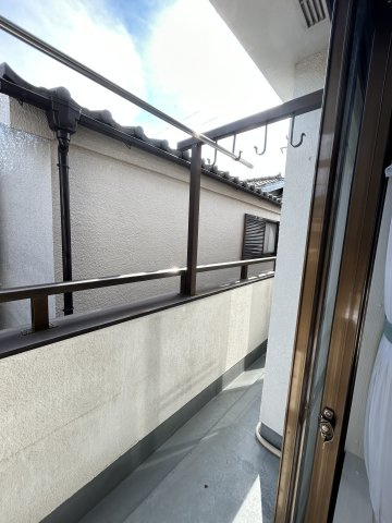 栄２－４－９貸家　のバルコニー