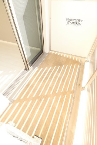 大阪市都島区内代町１丁目の賃貸マンションのバルコニー