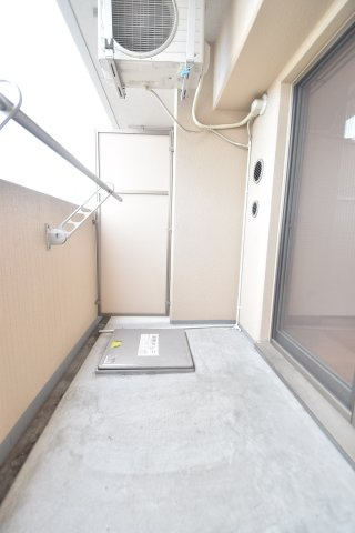 大阪市城東区中央２丁目の賃貸マンションのバルコニー