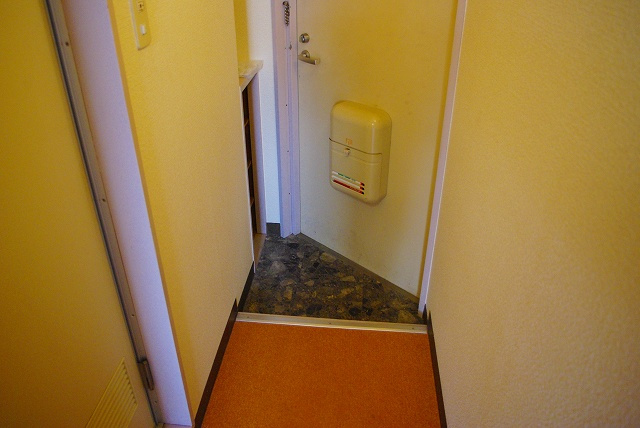 Bell one Bの収納|収納もある玄関です