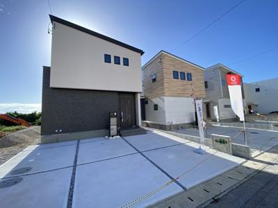 【外観】 | 読谷村渡慶次2期（全3棟）ラスト3号棟 | 3号棟　並列駐車3台可♪オーシャンビュー♪