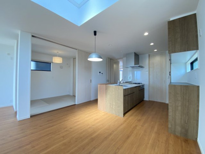 【キッチン】 | 読谷村渡慶次2期（全3棟）ラスト3号棟 | 3号棟　ビルトイン食洗機・カップボード・パントリー付き♪