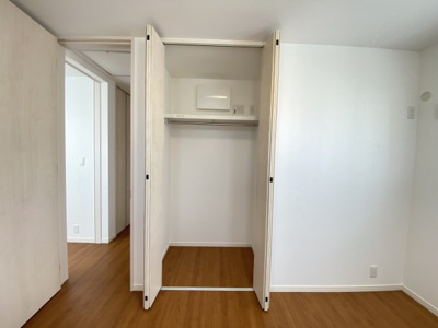 【収納】 | 読谷村渡慶次2期（全3棟）ラスト3号棟 | 3号棟　洋室5帖＋CL付き♪