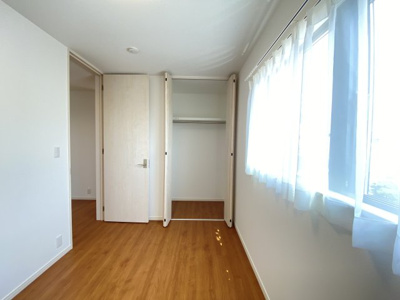 【収納】 | 読谷村渡慶次2期（全3棟）ラスト3号棟 | 3号棟　洋室5帖＋CL付き♪