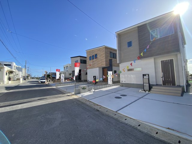 読谷村渡慶次2期（全3棟）ラスト3号棟の前面道路含む現地写真|※東側公道6m