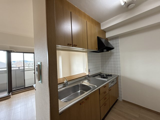 ロイヤルシャトー手柄南のキッチン