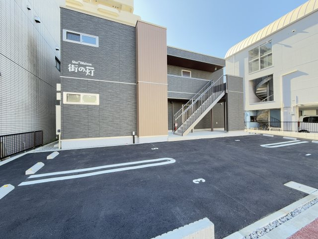 シャーメゾン街の灯