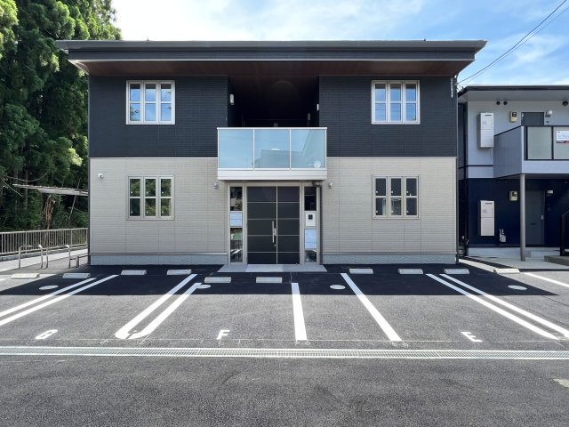 シャーメゾン奏の駐車場