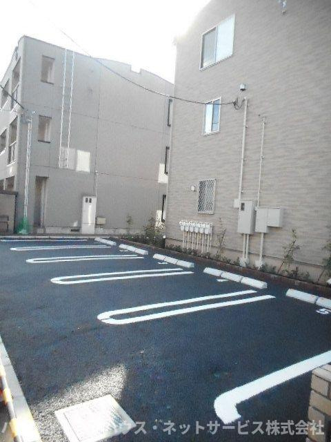 ソフィアの駐車場