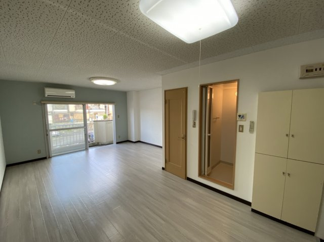 ビクトワール桜井の洋室|ゆったりした洋室です