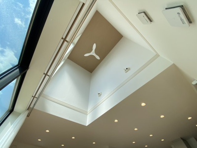 【居間・リビング】 | 読谷村渡慶次2期（全3棟）2号棟 | 2号棟　オーシャンビュー♪LDK21帖♪上部吹抜♪リビングエアコン標準装備♪