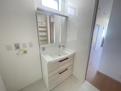 【独立洗面台】 | 読谷村渡慶次2期（全3棟）2号棟 | 2号棟　ガス衣類乾燥機標準装備♪