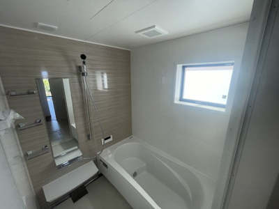 【浴室】 | 読谷村渡慶次2期（全3棟）2号棟 | 2号棟　浴室換気乾燥機付き♪