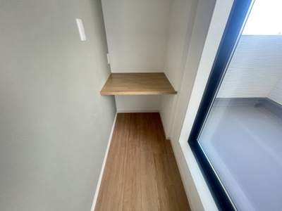 【洋室】 | 読谷村渡慶次2期（全3棟）2号棟 | 2号棟　洋室8帖＋カウンター＋大容量WIC付き♪