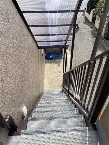 練馬区西大泉１丁目のアパートのバルコニー