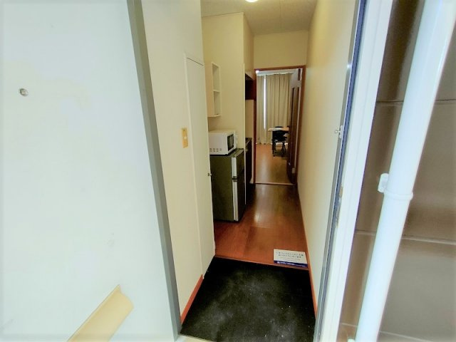 【玄関】 | 設備仕様は号室により異なる為、現況を優先とします。