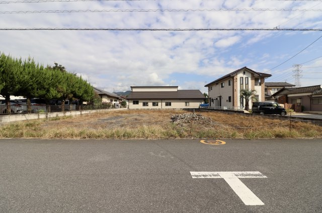 足利市小俣南町の売地の外観