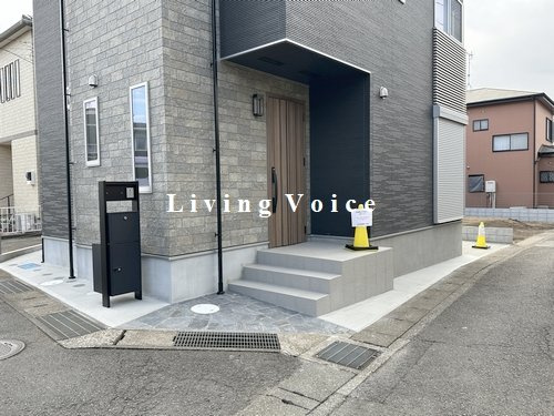 【仲介手数料０円】厚木市温水　中古一戸建ての玄関|【仲介手数料０円】厚木市温水　中古一戸建て
