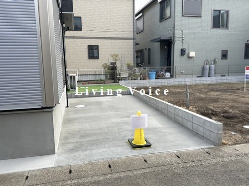 【仲介手数料０円】厚木市温水　中古一戸建ての駐車場|【仲介手数料０円】厚木市温水　中古一戸建て